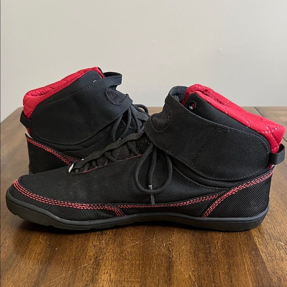 Astral Hiyak Black and Red High-Top Minimalist Sneakers Mens Size 10 - Picture 8 of 14